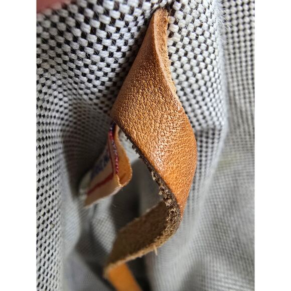 Dooney & Bourke DB Signature Canvas Tote Bag Tan Leather Trim - Picture 11 of 11